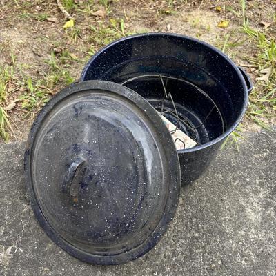 LOT 90: All American Pressure Cooker & Canning Pots