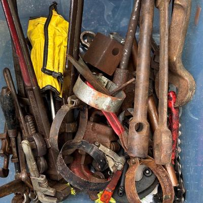 LOT 91: Good Old Tools