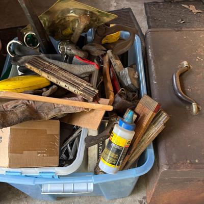 LOT 91: Good Old Tools
