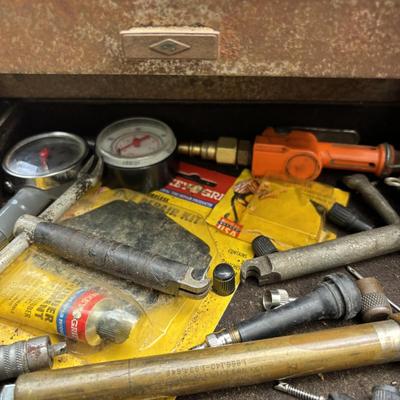 LOT 91: Good Old Tools