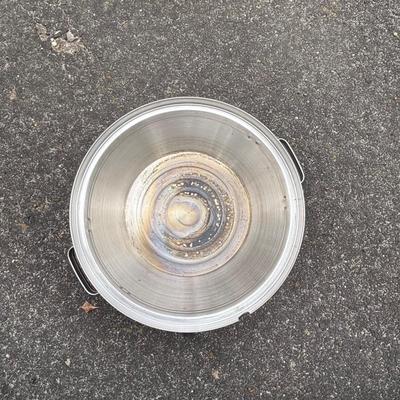 LOT 93: Stainless Steel Cookware Collection: Flatbottom Pan/Wok (2), Juicer Pot Made in Finland, Poacher/Steamer Pots