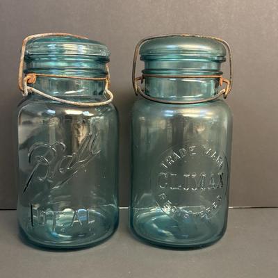 LOT 94: Antique/Vintage Canning Jars