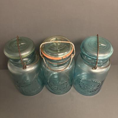 LOT 95: Antique/Vintage Canning Jars