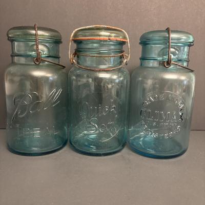 LOT 95: Antique/Vintage Canning Jars