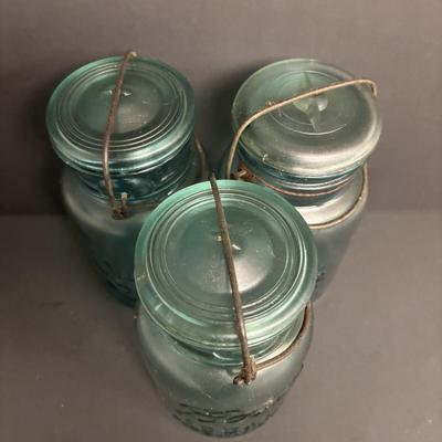 LOT 96: Antique/Vintage Canning Jars