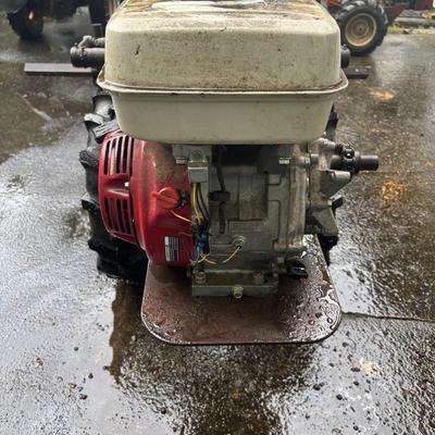 LOT 101: Huski Cultivator with a Newer Honda GX 240 Motor
