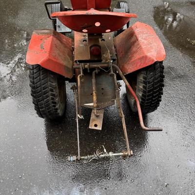 LOT 102: Suburban Riding Tractor w/ Briggs & Stratton Motor