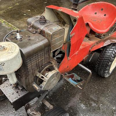 LOT 102: Suburban Riding Tractor w/ Briggs & Stratton Motor