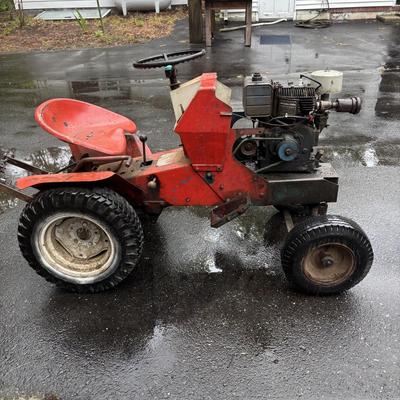 LOT 102: Suburban Riding Tractor w/ Briggs & Stratton Motor