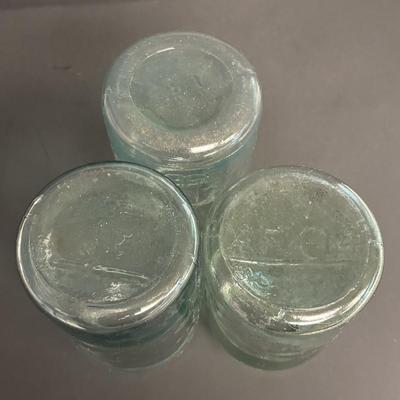 LOT 106: Antique/Vintage Canning Jars