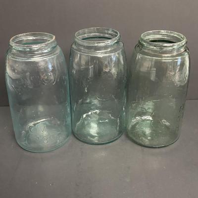 LOT 106: Antique/Vintage Canning Jars