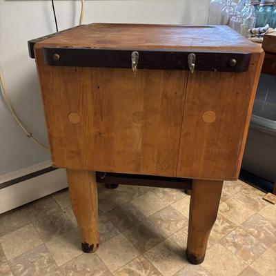 LOT 108: Butcher Block Table & Cutting Board