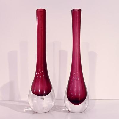 LOT 112: Vintage Chribska-Style Art Glass Vase with Ruby Red Art Glass Bud Vases