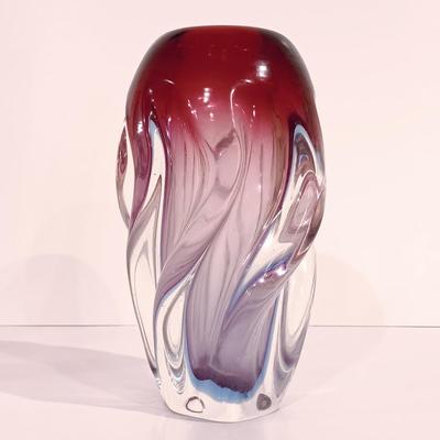 LOT 112: Vintage Chribska-Style Art Glass Vase with Ruby Red Art Glass Bud Vases