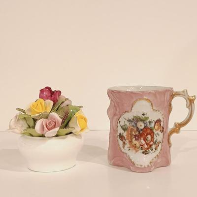 LOT 118: Signed Orrefors Etched Lute Vase, Coalport Bone China Flowers & Collection of Antique China