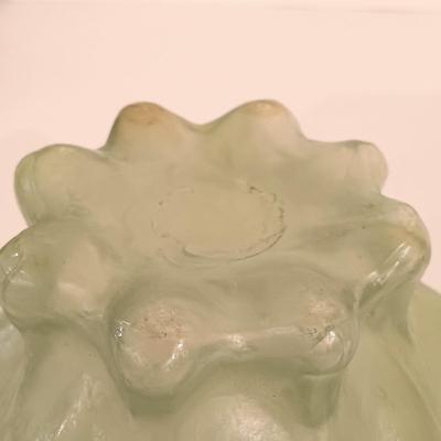 LOT 121: Blown Glass Swan, Murano-Style Trifold Bowl, Frosted Green Glass Triangle Powder Box & More