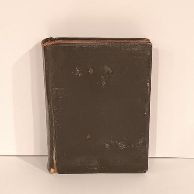 LOT 126: Vintage Kitchen Collection