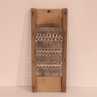 LOT 126: Vintage Kitchen Collection