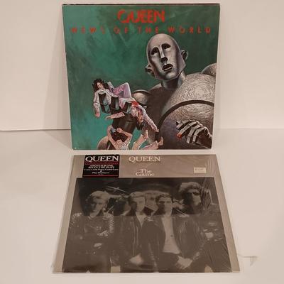 LOT 129: Vintage Queen Records
