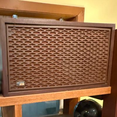 LOT 135: Vintage Fisher Allegro Radio, 202 Receiver and 103 Speakers