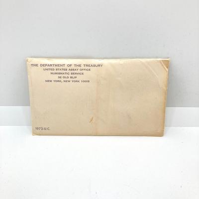 LOT 137: Coin Collection - 1965 Set, Bicentennial Silver Proof Kennedy Half Dollar / Quarter, 1972 Treasury Set, 1975 Proof Set, 1977...