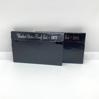 LOT 137: Coin Collection - 1965 Set, Bicentennial Silver Proof Kennedy Half Dollar / Quarter, 1972 Treasury Set, 1975 Proof Set, 1977...
