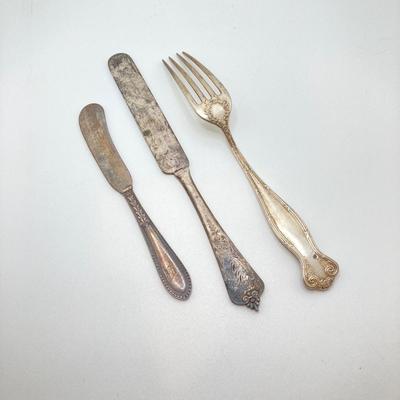 LOT 140: Vintage Sterling Silver Flatware - 209.2 gtw