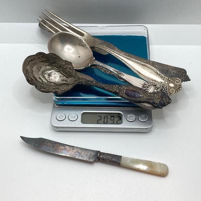 LOT 140: Vintage Sterling Silver Flatware - 209.2 gtw