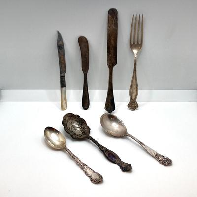 LOT 140: Vintage Sterling Silver Flatware - 209.2 gtw