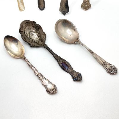 LOT 140: Vintage Sterling Silver Flatware - 209.2 gtw