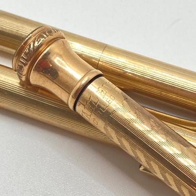 LOT 150: Collection of Vintage Writing Utensils, Keys and More - Cross, Parker and Wahl Eversharp Gold Plated Included