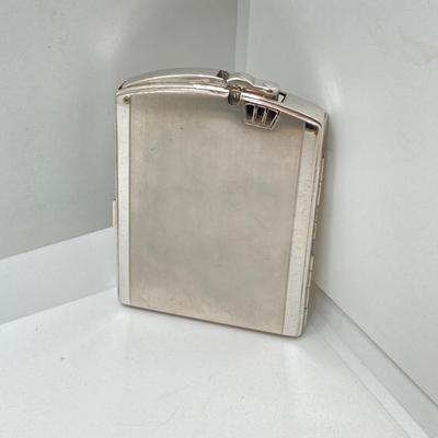 LOT 152: Vintage Cigarette Holder and Lighters - Ronson, Lord Chesterfield and More