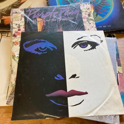LOT 153: Awesome Album / Vinyl Collection - Bob Dylan, Elton John, Fleetwood Mac, Journey,, Led Zeppelin, Madonna, Michael Jackson, Ozzy...