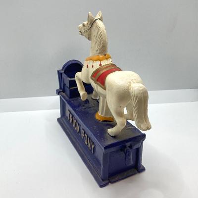 LOT 156: Heritage Mint Ltd Cast Iron Trick Pony Bank