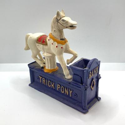LOT 156: Heritage Mint Ltd Cast Iron Trick Pony Bank