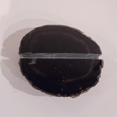 LOT 158: Polished Agate Geode, Polished Thunder Egg, Fern Fossil & More