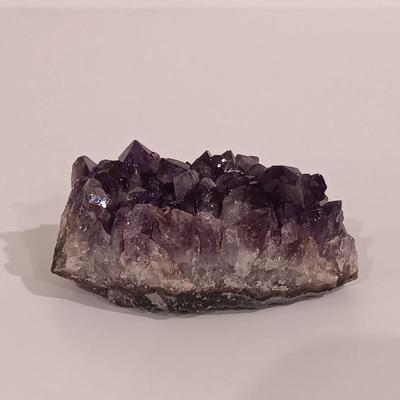 LOT 161: Vintage Carved Onyx Southwestern Bookend, Polished Rhodochrosite Slab, Amethyst Quartz & Golden Nugget Ashtray