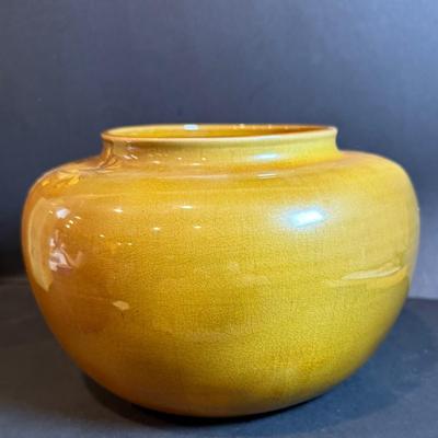LOT 167: Vintage Ceramic Vase by Hyalyn and Vintage/Antique Ceramic Bowl