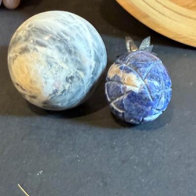 LOT 178: Beautiful Polished Stone/Marble Fruit and Eggs in a Wooden Bowl