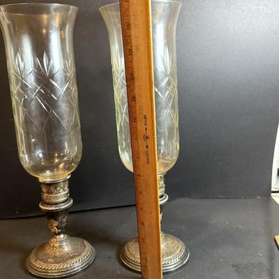 LO 181: Weighted Sterling Silver Candle Sticks with Hurricane Glass with Silver Base 42.1 g for both base