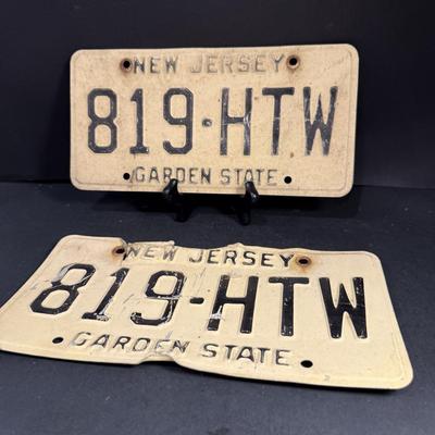 LOT 183: Vintage License Plates from New Jersey and Florida