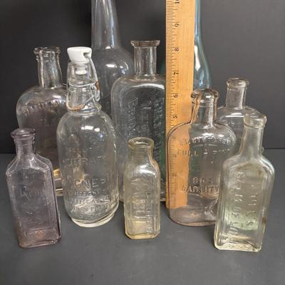 LOT 190: Antique/Vintage Bottles