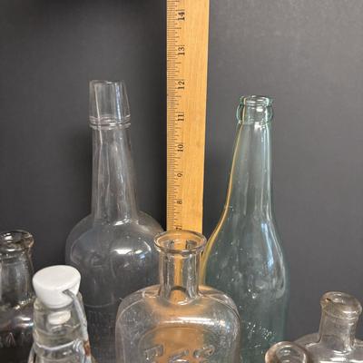 LOT 190: Antique/Vintage Bottles