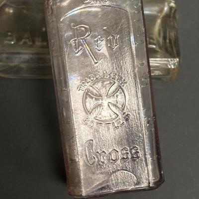 LOT 190: Antique/Vintage Bottles