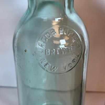 LOT 191: Antique/Vintage Bottles