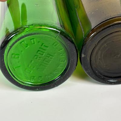 LOT 192: Antique/Vintage Bottles