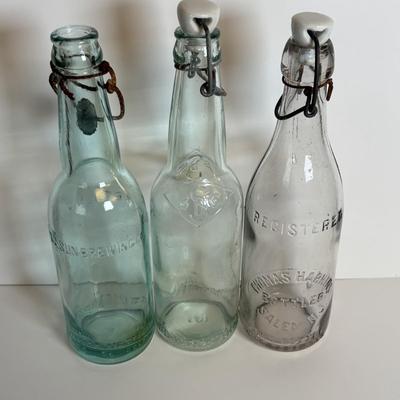 LOT 192: Antique/Vintage Bottles