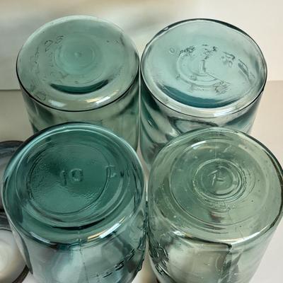LOT 199: Antique/Vintage Canning Jars