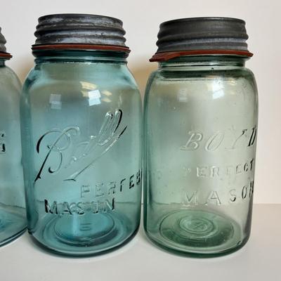 LOT 199: Antique/Vintage Canning Jars
