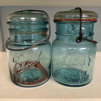LOT 202: Antique/Vintage Canning Jars